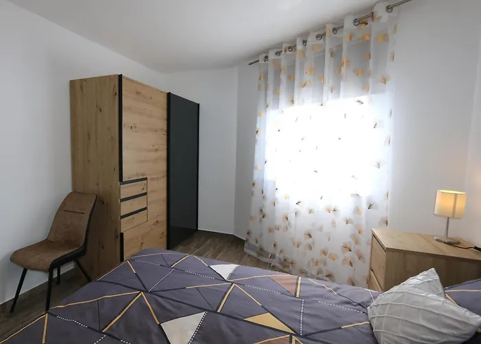 Apartamento Mirjana *